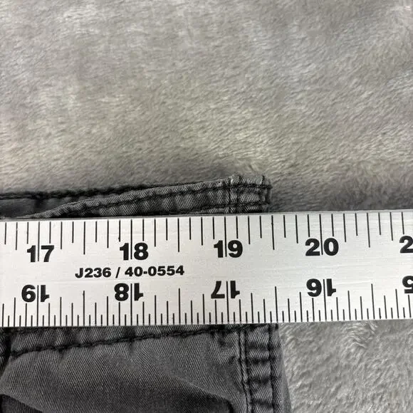 Y2K Calvin Klein Distressed Skater Casual Cargo Mens Shorts Sz 38 100% Cotton - Picture 4 of 7